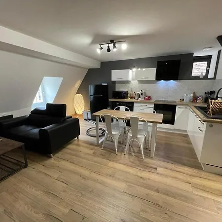 Appartements chez Delphine et Guillaume au coeur de Semur en Auxois Extérieur photo