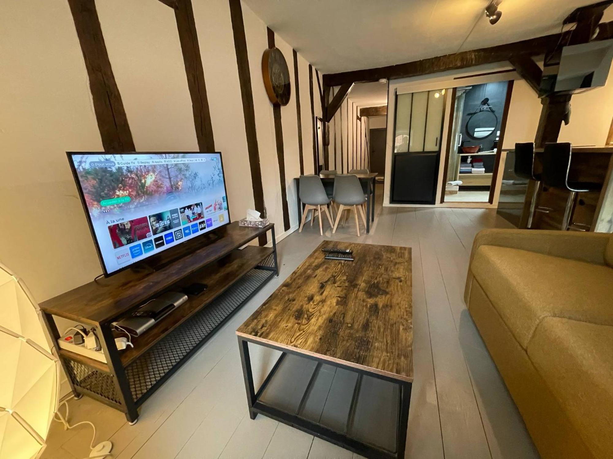 Chez Delphine Et Guillaume Au Coeur De En Auxois Semur-en-Auxois